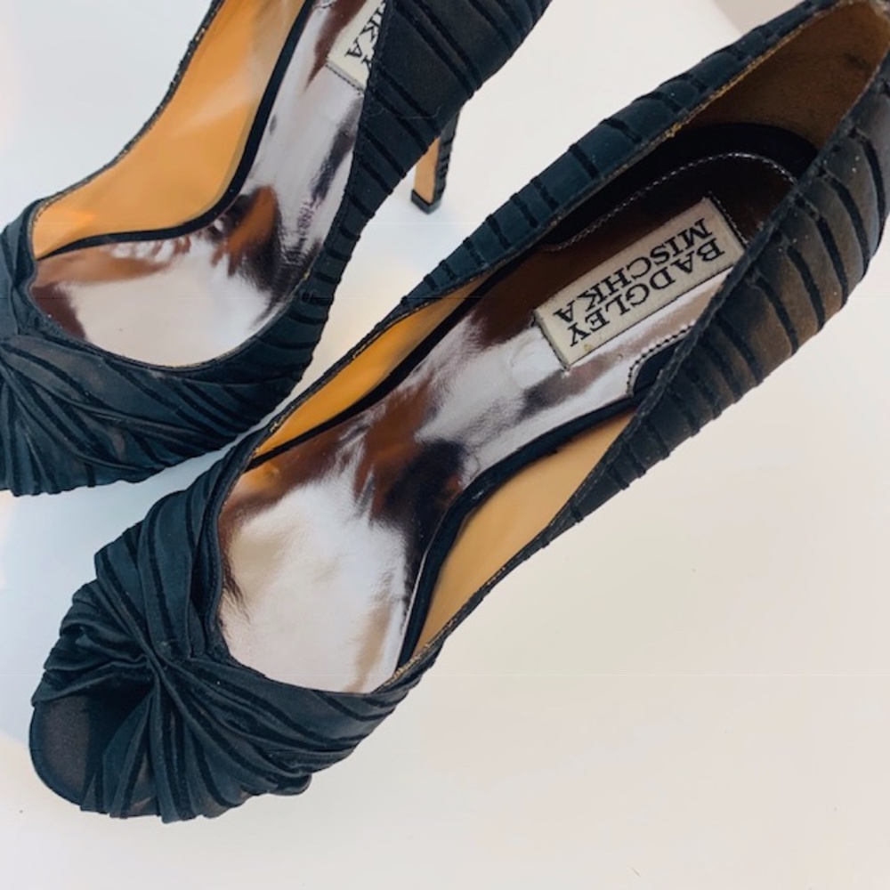 Badgley Mischka satin black heels. Size 8.5.